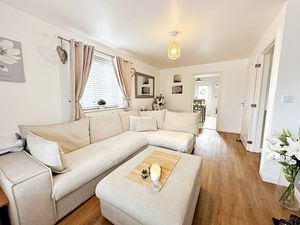 Lounge- click for photo gallery